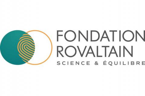 rovaltain logo